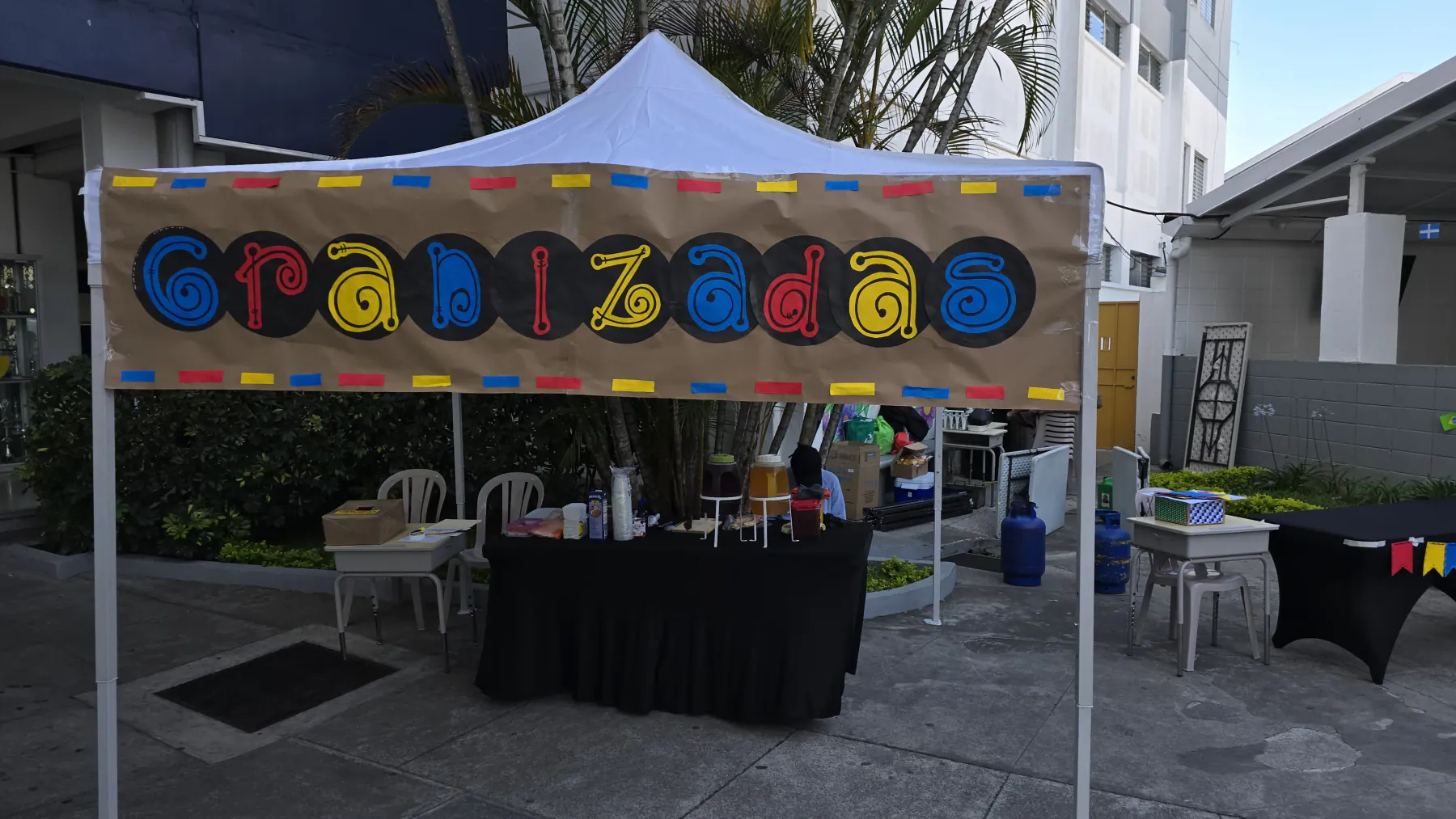Montaje de granizadas con carpa para evento Guatemala
