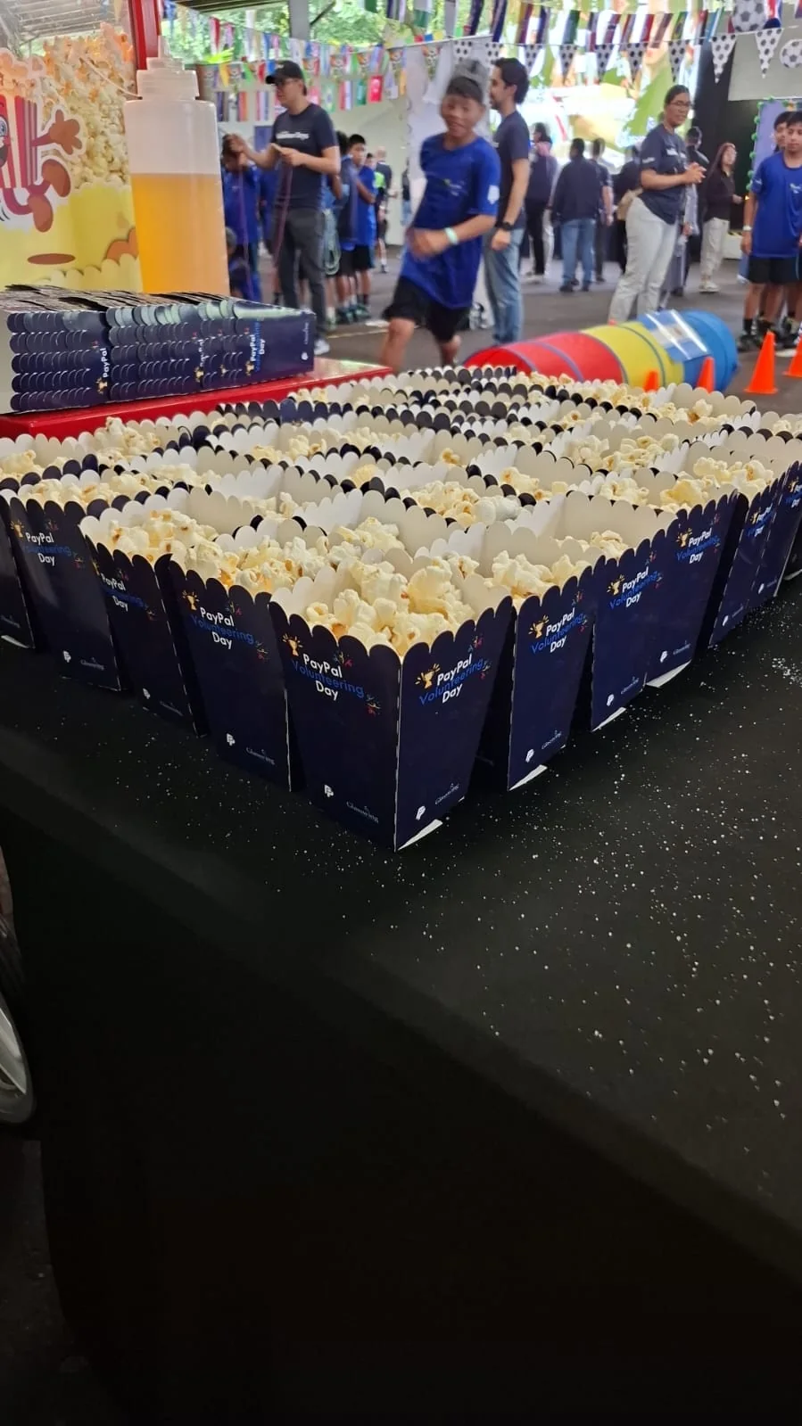 Bolsas de poporopos entregadas en actividad de empresa
